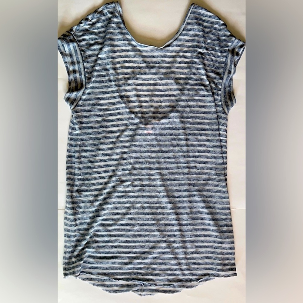 Medium V.S. Cross back tee